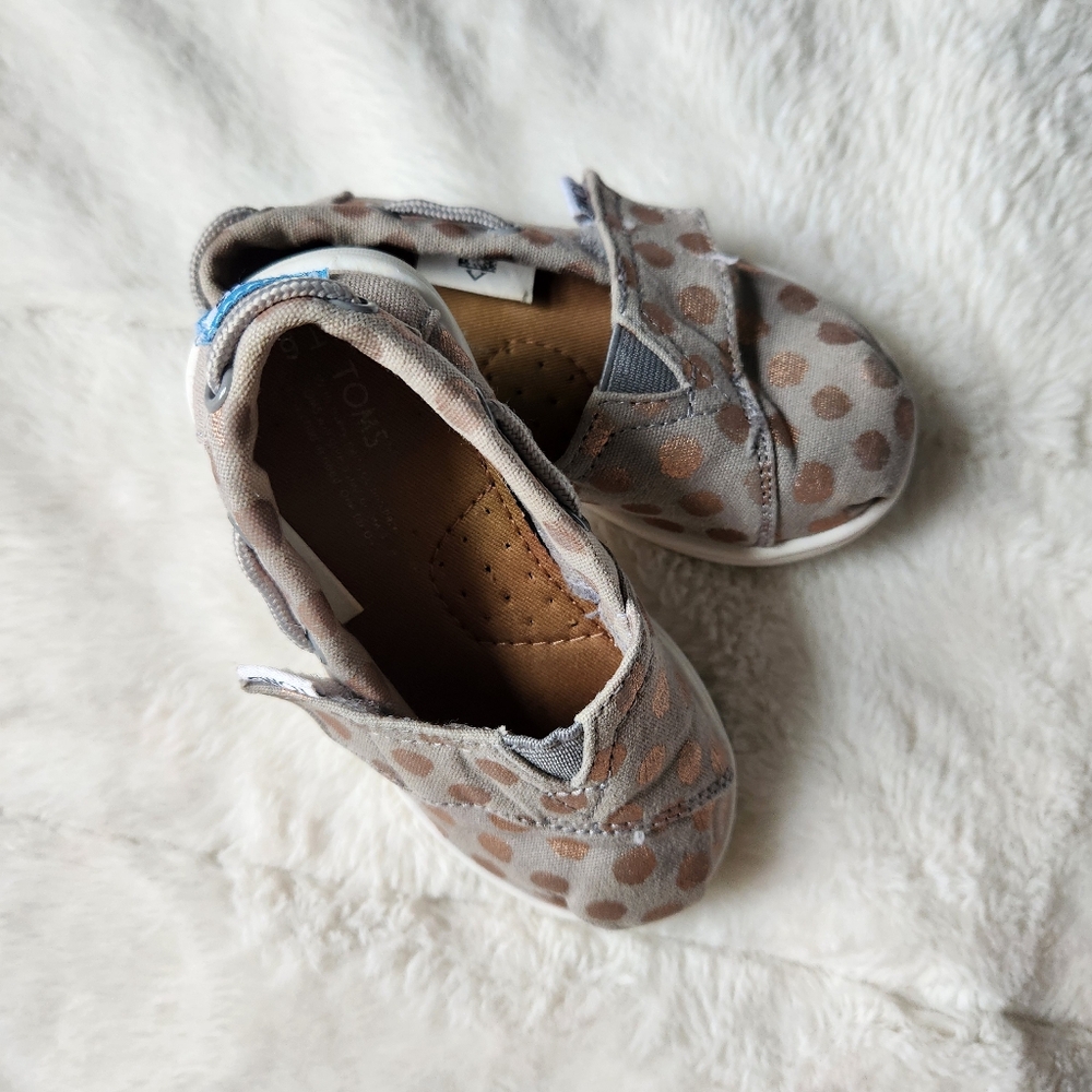 TOMS Bimini Shoes – Toddler Size 6 - Picture 1 of 8